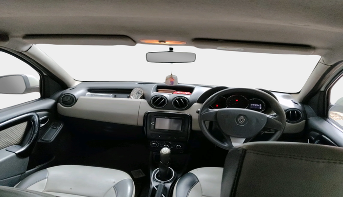 2015 Renault Duster 85 PS RXL DIESEL, Diesel, Manual, 2,10,107 km, interior
