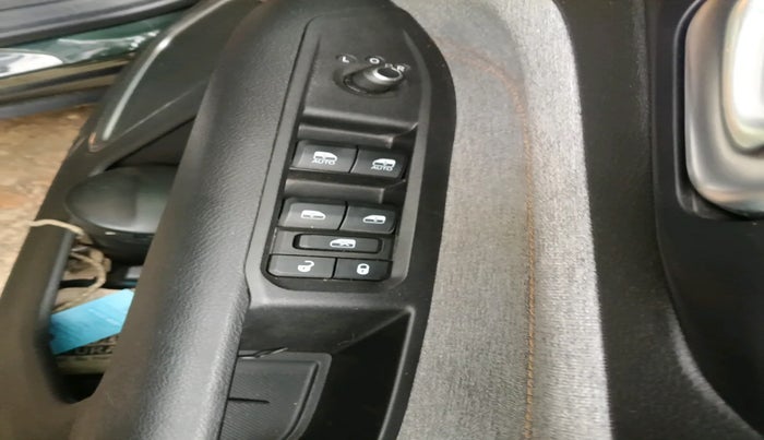 2022 Jeep Compass SPORT 1.4 PETROL, Petrol, Manual, 30,368 km, interior