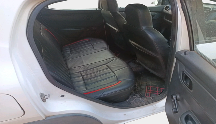 2016 Renault Kwid RXL, Petrol, Manual, 53,494 km, interior