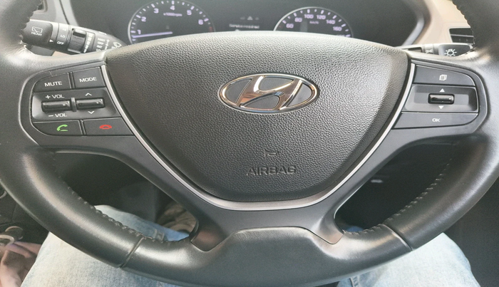 2016 Hyundai Elite i20 ASTA 1.2 (O), Petrol, Manual, 39,172 km, interior