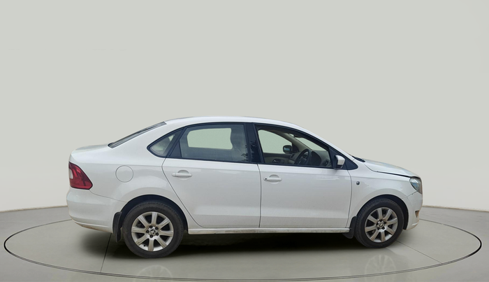 2013 Skoda Rapid AMBITION 1.6 MPI MT PLUS, Petrol, Manual, 87,092 km, exterior