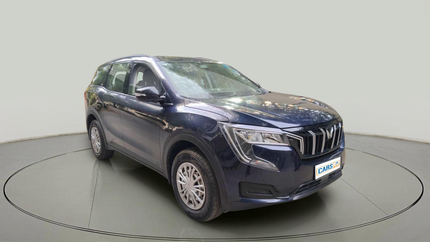 2022 Mahindra XUV700 MX P MT 5 STR, Petrol, Manual, 16,534 km, exterior