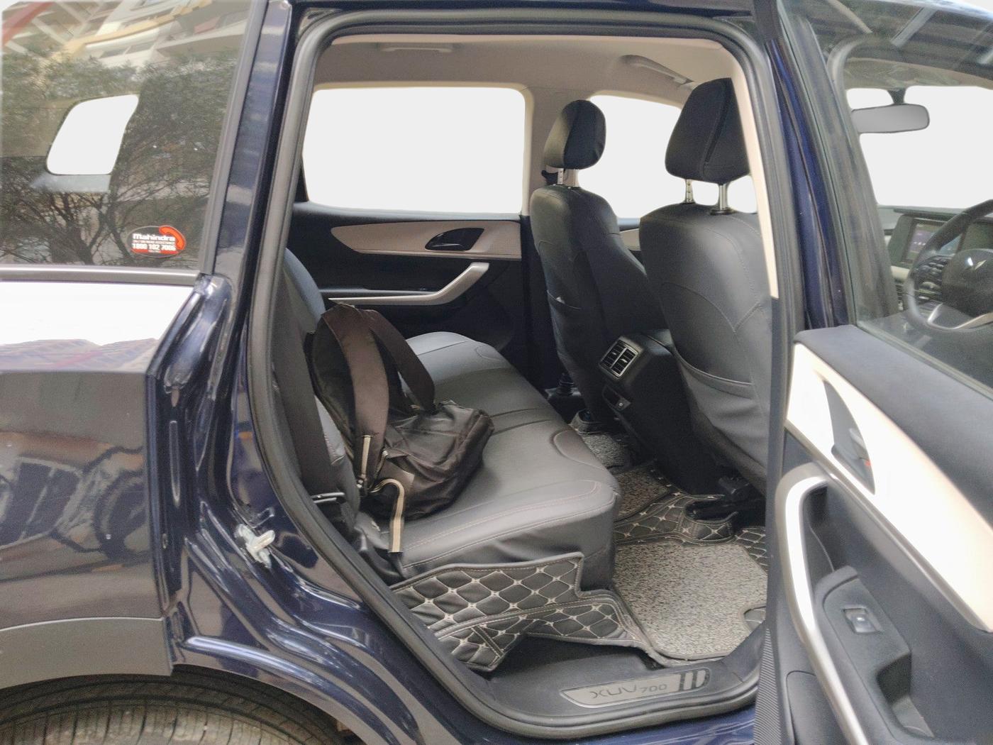 2022 Mahindra XUV700 MX P MT 5 STR, Petrol, Manual, 16,534 km, interior