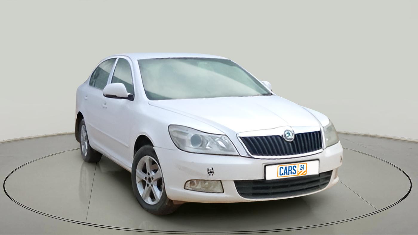 2010 Skoda Laura ELEGANCE 2.0 TDI CR MT, Diesel, Manual, 2,80,000 km, exterior
