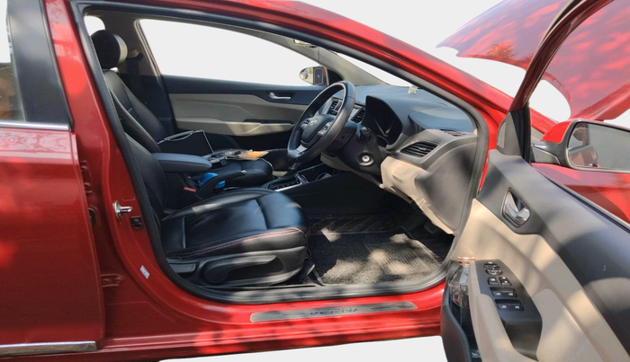 2018 Hyundai Verna 1.6 CRDI SX + AT, Diesel, Automatic, 50,303 km, interior