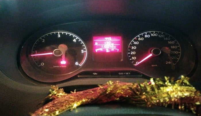 2013 Volkswagen Vento HIGHLINE DIESEL 1.6, Diesel, Manual, 1,10,042 km, interior