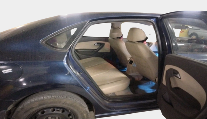 2013 Volkswagen Vento HIGHLINE DIESEL 1.6, Diesel, Manual, 1,10,042 km, interior