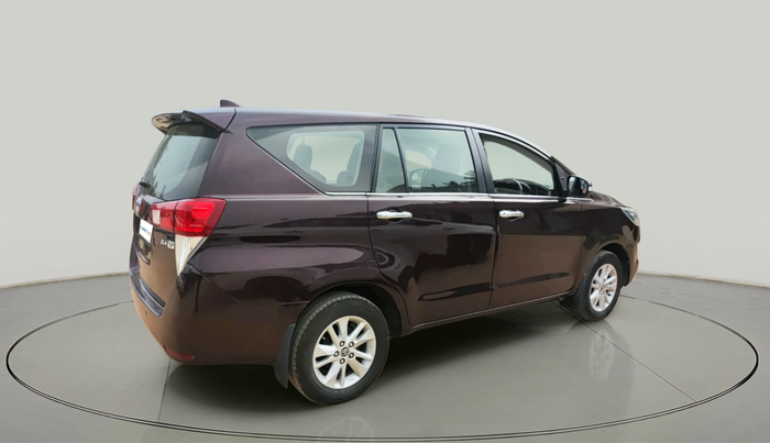 2016 Toyota Innova Crysta 2.4 VX 7 STR, Diesel, Manual, 1,84,562 km, exterior