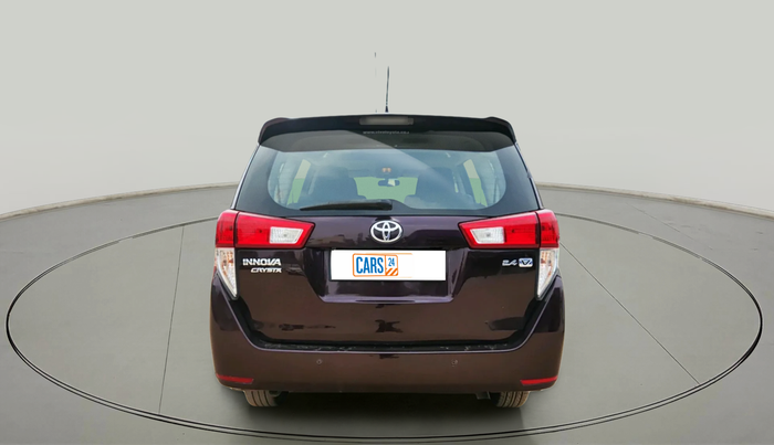 2016 Toyota Innova Crysta 2.4 VX 7 STR, Diesel, Manual, 1,84,562 km, exterior