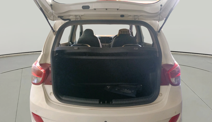 2016 Hyundai Grand i10 SPORTZ 1.2 KAPPA VTVT, Petrol, Manual, 47,369 km, exterior