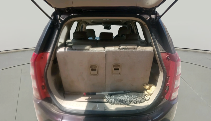 2016 Mahindra XUV500 W10 AT, Diesel, Automatic, 1,67,996 km, exterior