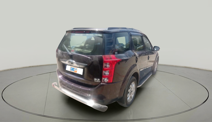 2016 Mahindra XUV500 W10 AT, Diesel, Automatic, 1,67,996 km, exterior