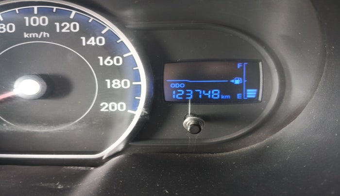 2013 Hyundai i10 MAGNA 1.1 LPG, Petrol, Manual, 1,23,749 km, interior