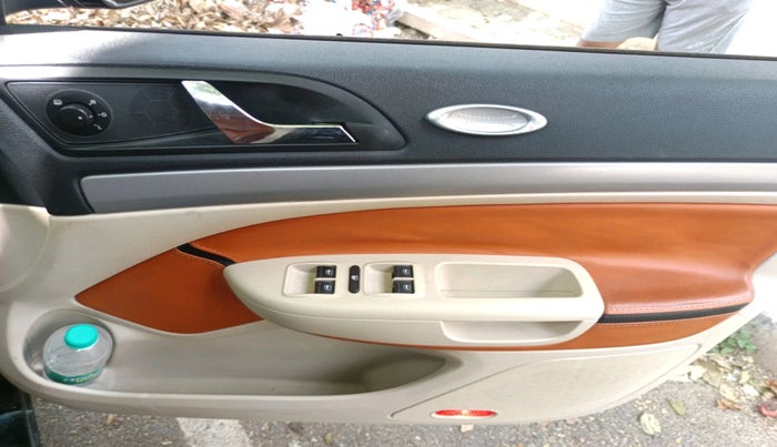 2011 Skoda Laura AMBIENTE 1.8 TSI, Petrol, Manual, 45,255 km, interior