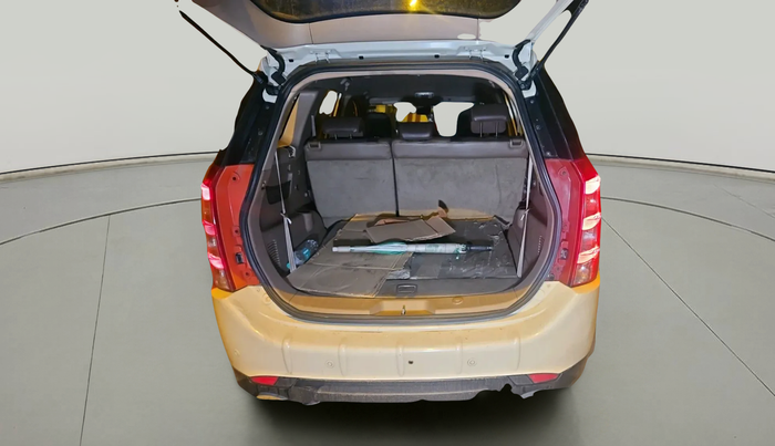 2014 Mahindra XUV500 W8, Diesel, Manual, 80,566 km, exterior