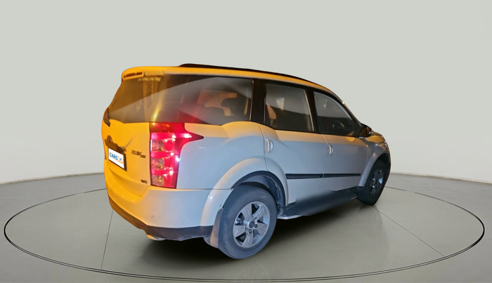 2014 Mahindra XUV500 W8, Diesel, Manual, 80,566 km, exterior