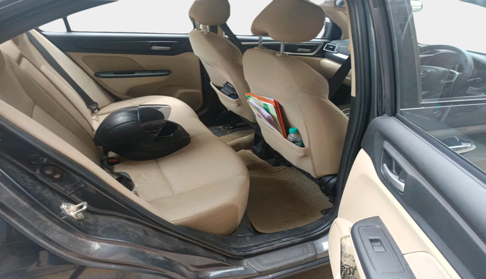 2023 Honda Amaze 1.2L I-VTEC VX CVT, Petrol, Automatic, 18,275 km, interior