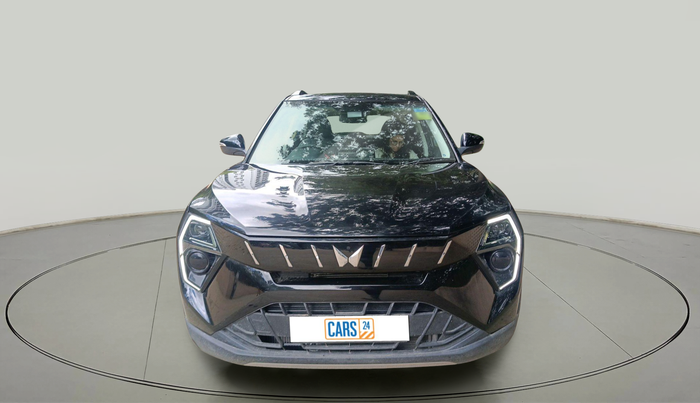 2024 Mahindra XUV 3XO AX5 1.2 L TCMPFI AT, Petrol, Automatic, 2,808 km, exterior