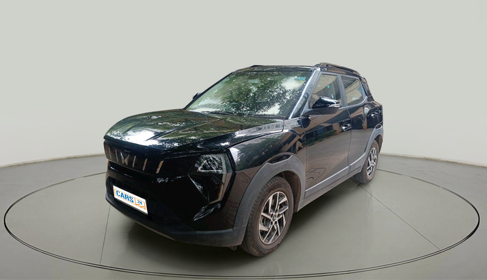 2024 Mahindra XUV 3XO AX5 1.2 L TCMPFI AT, Petrol, Automatic, 2,808 km, exterior