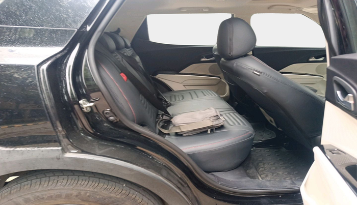 2024 Mahindra XUV 3XO AX5 1.2 L TCMPFI AT, Petrol, Automatic, 2,808 km, interior
