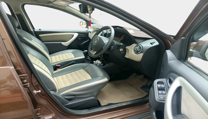 2014 Renault Duster 85 PS RXL DIESEL, Diesel, Manual, 36,910 km, interior