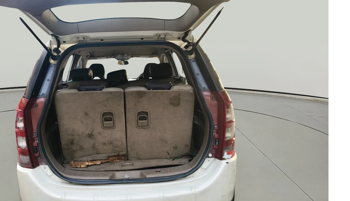 2013 Mahindra XUV500 W8, Diesel, Manual, 20,60,101 km, exterior