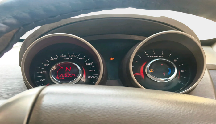 2013 Mahindra XUV500 W8, Diesel, Manual, 20,60,101 km, interior