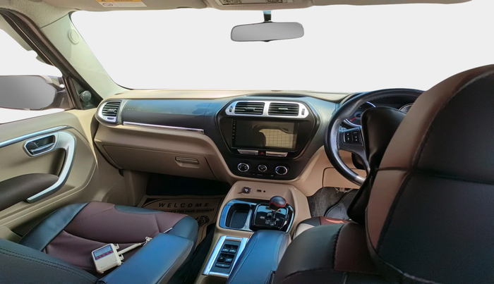 2017 Mahindra TUV300 T8 AMT, Diesel, Automatic, 95,509 km, interior