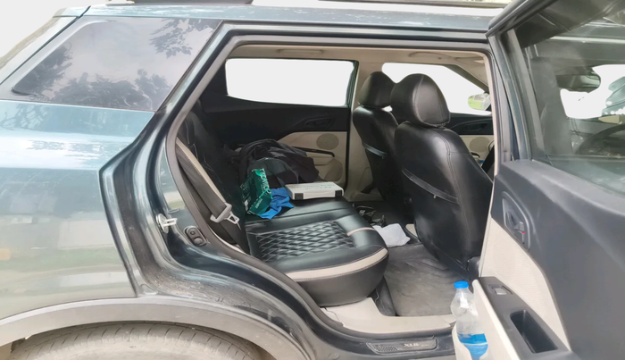 2022 Mahindra XUV300 W6 1.5 Diesel, Diesel, Manual, 54,986 km, interior