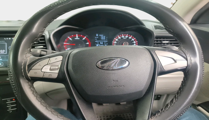 2022 Mahindra XUV300 W6 1.5 Diesel, Diesel, Manual, 54,986 km, interior