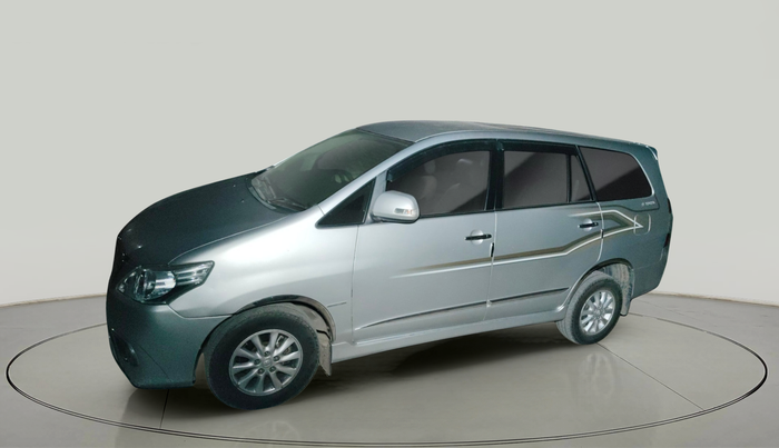 2014 Toyota Innova 2.5 VX 7 STR, Diesel, Manual, 83,978 km, exterior