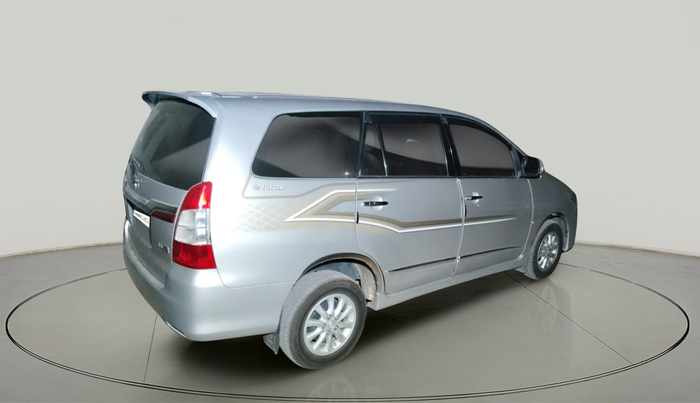 2014 Toyota Innova 2.5 VX 7 STR, Diesel, Manual, 83,978 km, exterior