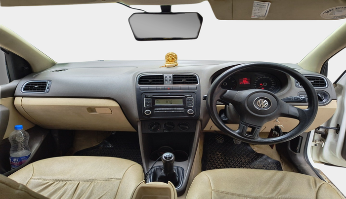 2011 Volkswagen Vento TRENDLINE 1.6, Petrol, Manual, 98,202 km, interior