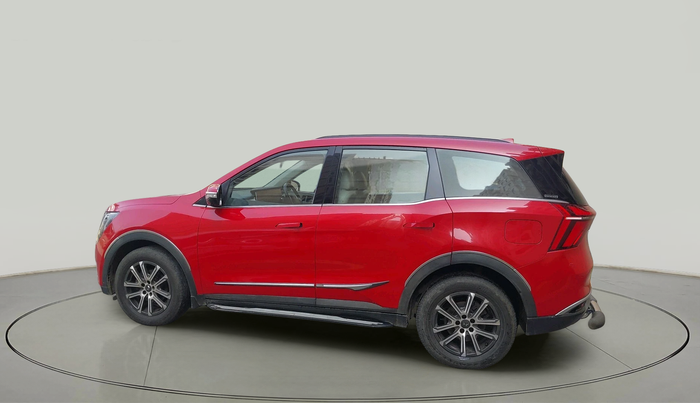 2021 Mahindra XUV700 AX 7 LUXURY D AT 7 STR, Diesel, Automatic, 77,880 km, exterior