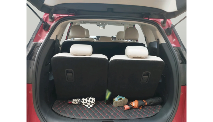 2021 Mahindra XUV700 AX 7 LUXURY D AT 7 STR, Diesel, Automatic, 77,880 km, exterior