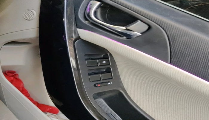 2020 Tata NEXON XZ PLUS PETROL SUNROOF, Petrol, Manual, 32,301 km, interior