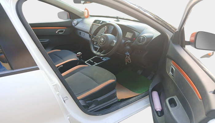 2021 Renault Kwid CLIMBER 1.0 (O), Petrol, Manual, 25,133 km, interior