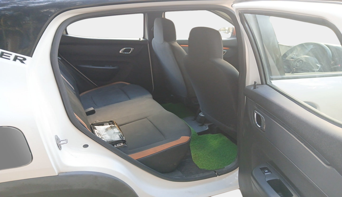 2021 Renault Kwid CLIMBER 1.0 (O), Petrol, Manual, 25,133 km, interior