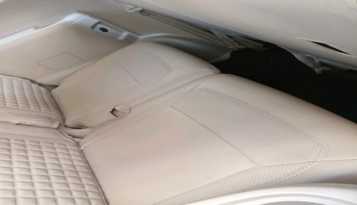 2023 Maruti Ertiga VXI AT SHVS, Petrol, Automatic, 29,595 km, interior