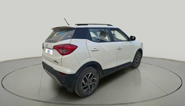 2022 Mahindra XUV300 W8 1.2 PETROL, Petrol, Manual, 39,046 km, exterior