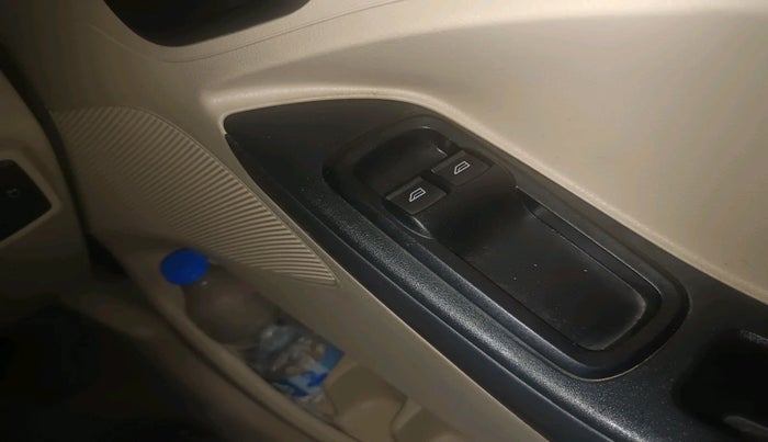 2019 Ford Figo Aspire AMBIENTE 1.2 PETROL, Petrol, Manual, 19,074 km, interior