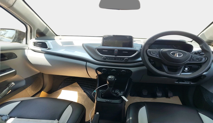 2020 Tata ALTROZ XT PETROL, Petrol, Manual, 27,506 km, interior