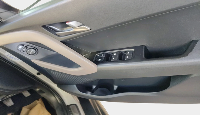 2017 Hyundai Creta SX PLUS 1.6 PETROL, Petrol, Manual, 55,571 km, interior