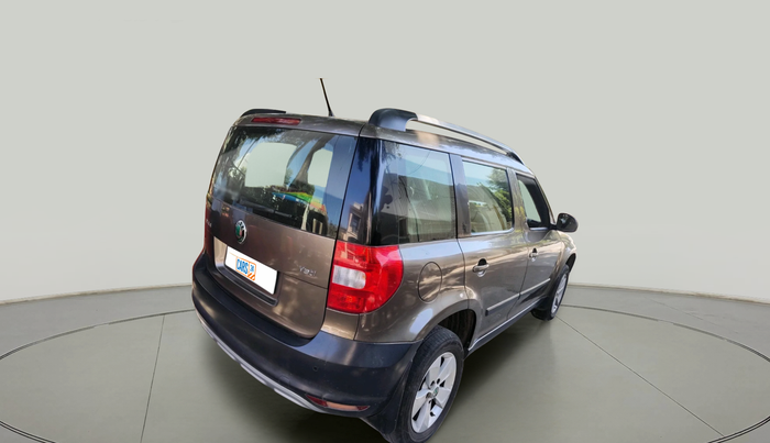 2013 Skoda Yeti ELEGANCE 2.0 TDI CR 4X4, Diesel, Manual, 1,20,343 km, exterior