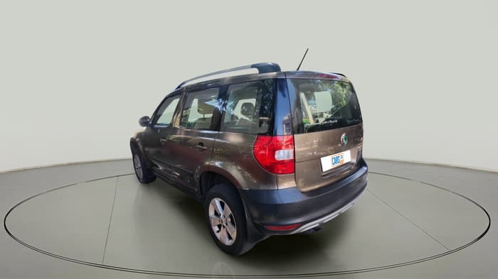 2013 Skoda Yeti ELEGANCE 2.0 TDI CR 4X4, Diesel, Manual, 1,20,343 km, exterior