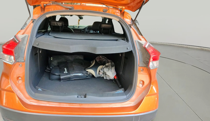 2019 Nissan Kicks XV 1.5, Petrol, Manual, 40,315 km, exterior