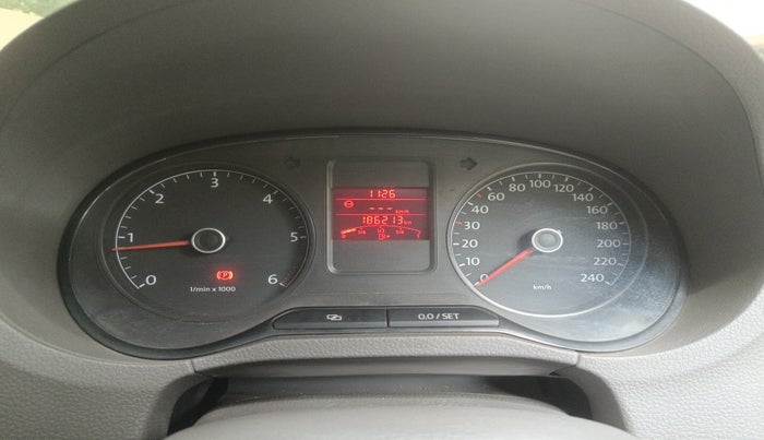 2013 Volkswagen Vento HIGHLINE DIESEL 1.6, Diesel, Manual, 1,86,213 km, interior