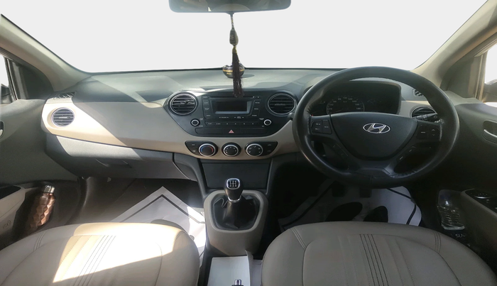 2014 Hyundai Xcent S (O) 1.2, Petrol, Manual, 74,083 km, interior