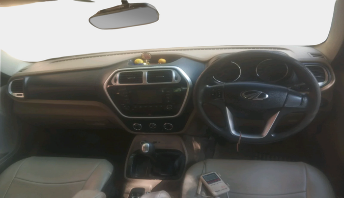 2016 Mahindra TUV300 T8, Diesel, Manual, 1,18,778 km, interior