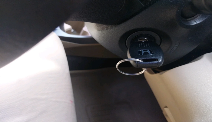 2013 Honda City 1.5L I-VTEC V MT, Petrol, Manual, 1,07,987 km, interior